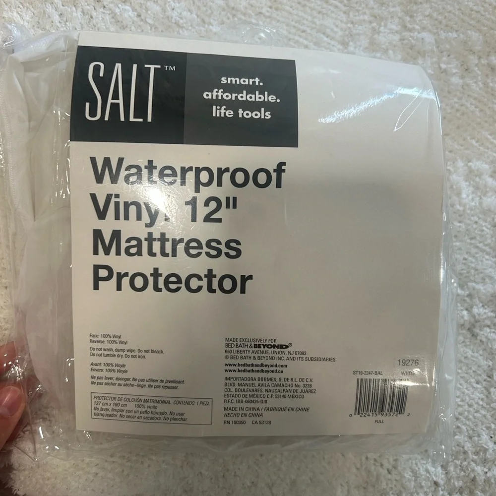 BRAND NEW UNUSED SALT Waterproof Vinyl 12” Zipper Mattress Protector Twin/Full